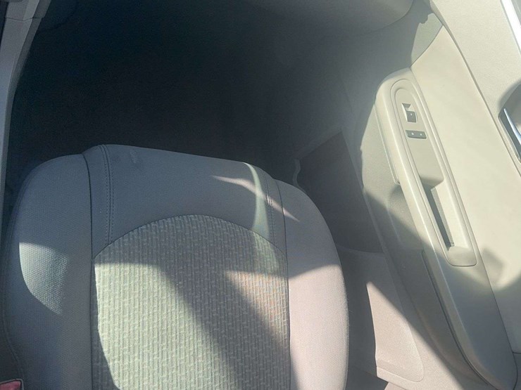 2012-chevrolet-traverse-image-43
