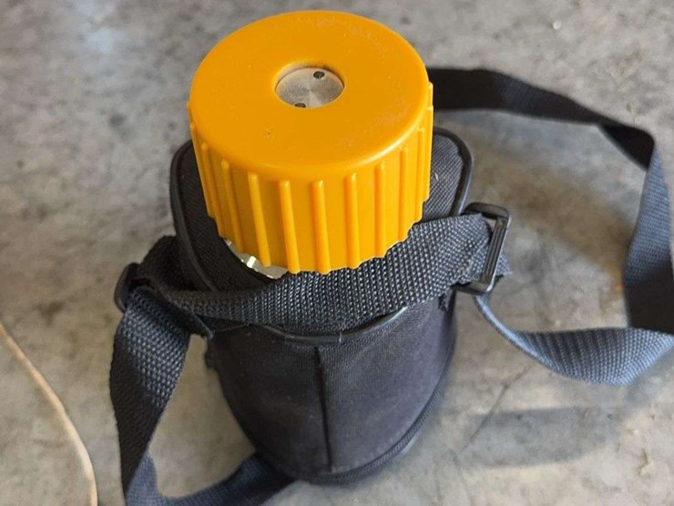 john-deere-moisture-tester---sw08120-image-2