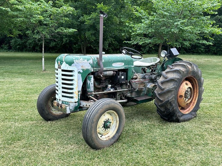 1958-oliver-super-55-image-1