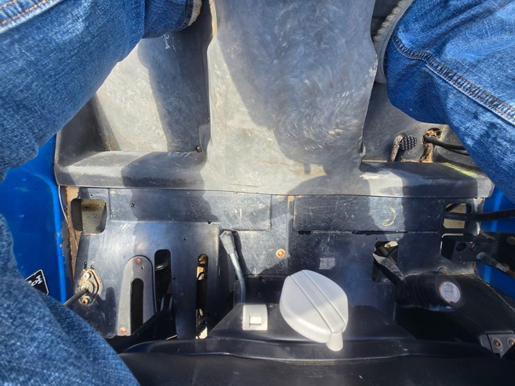 new-holland-t4030-image-34