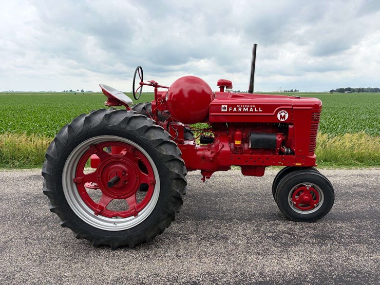 1953-farmall-super-m-lp-image-2