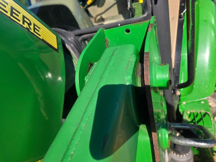 2010-john-deere-6115d-image-84