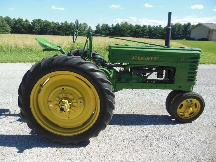 john-deere-h-image-3