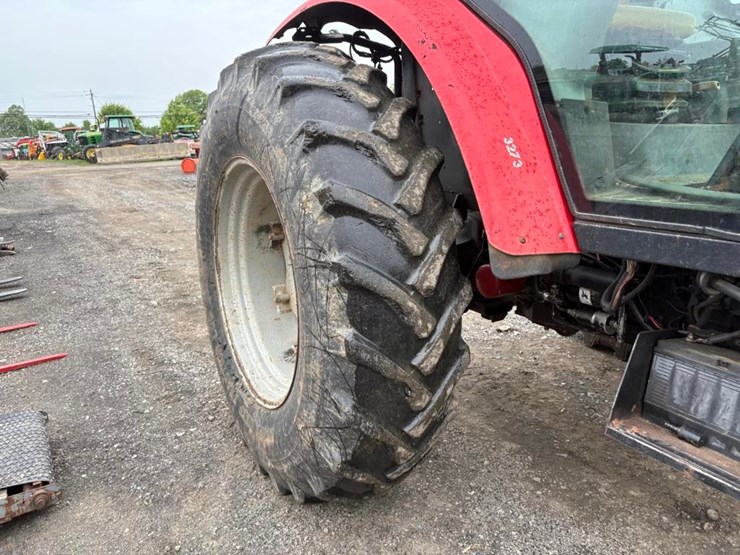 2008-massey-ferguson-5465-image-4