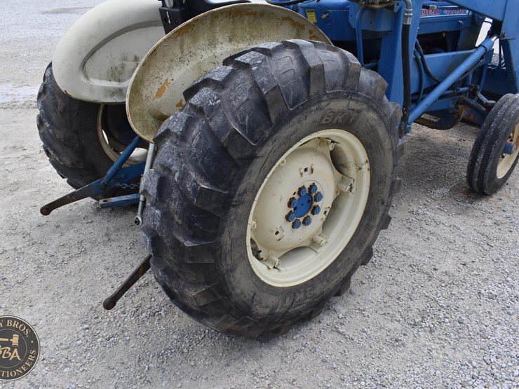ford-4000-image-30
