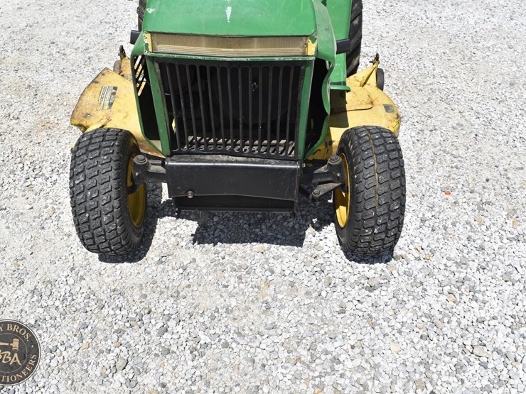 john-deere-210-image-25