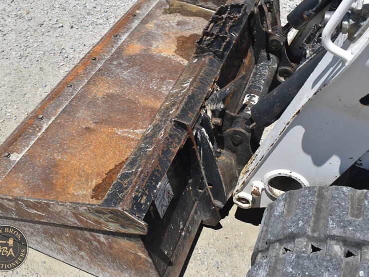 2022-bobcat-t740-image-14