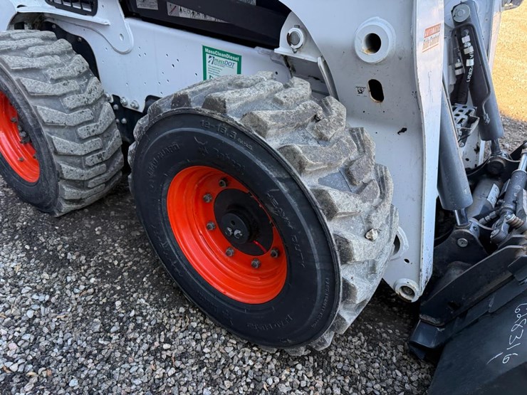 2024-bobcat-s770-image-12