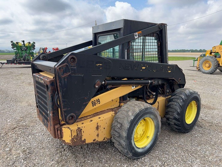 new-holland-lx865-image-5