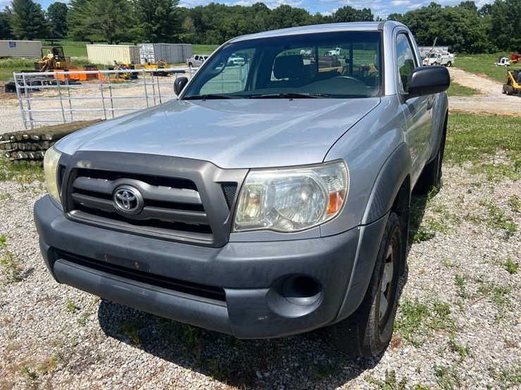 2009-toyota-tacoma-image-1