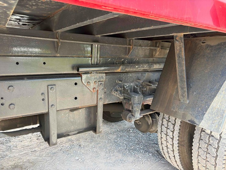 2017-ford-f750-image-10