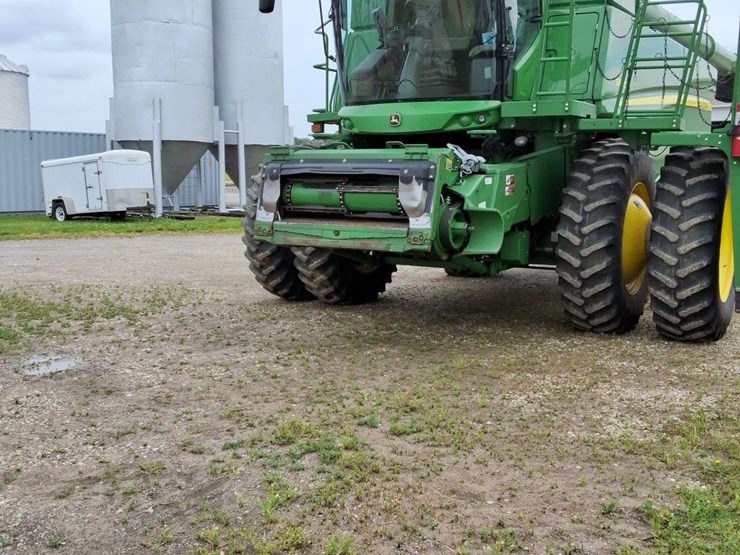 2014-john-deere-s680-image-10