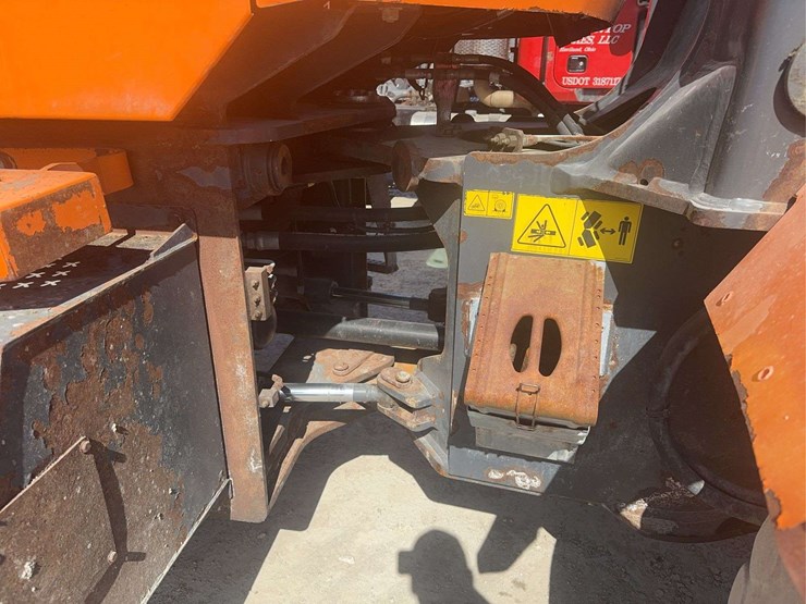 2021-doosan-dl220-5-image-33