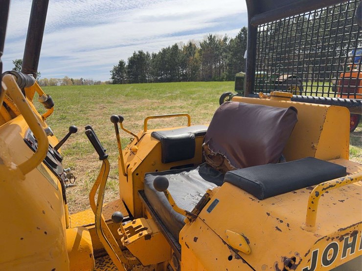 deere-350c-image-23