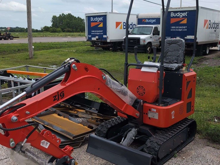 zjg-mini-excavator-zj-12---red-image-1