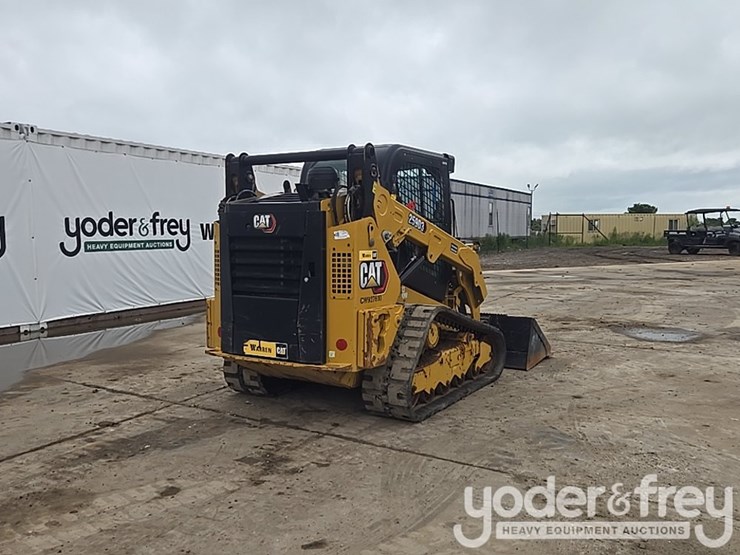 2023-caterpillar-259d3-image-5