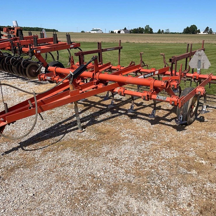 Allis Chalmers 1200-E