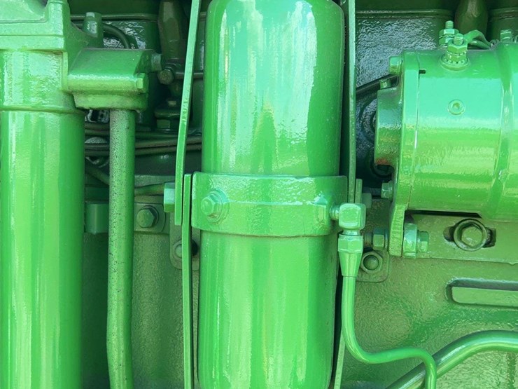john-deere-4010-image-30