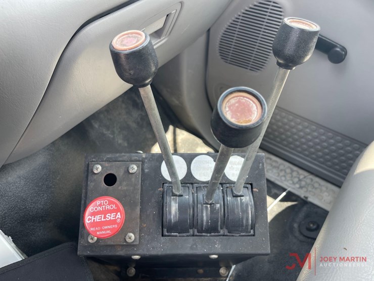 2001-ford-f750-image-22