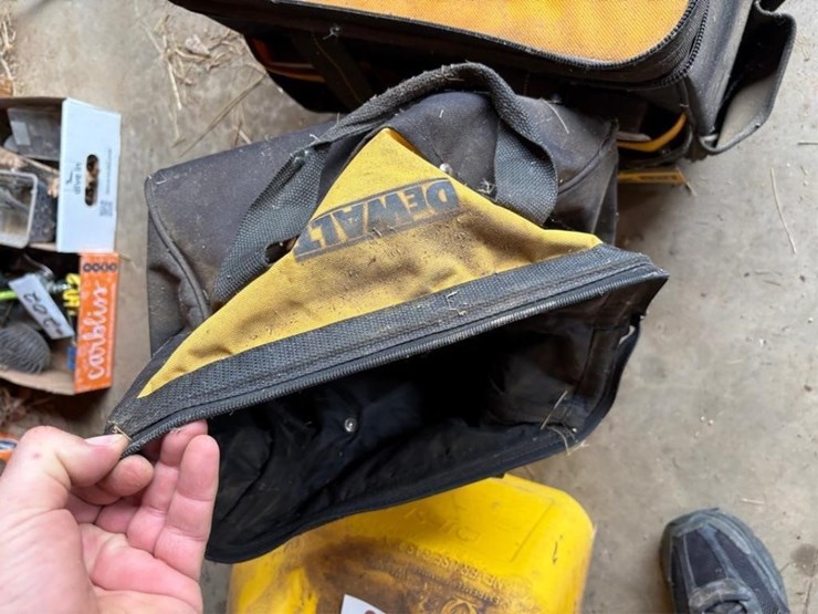 dewalt-bags-&-some-contents-image-4