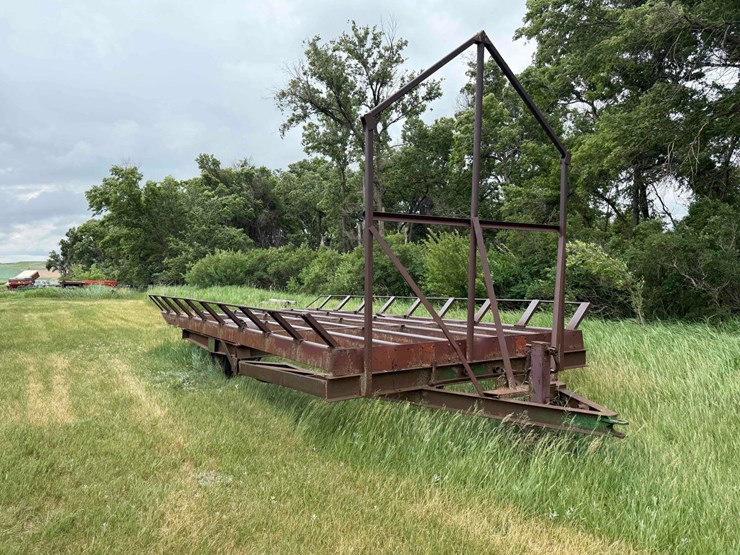 stack-mover-bale-carrier-image-1