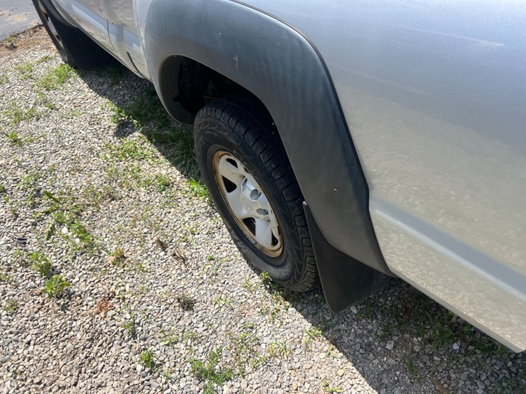 2009-toyota-tacoma-image-8
