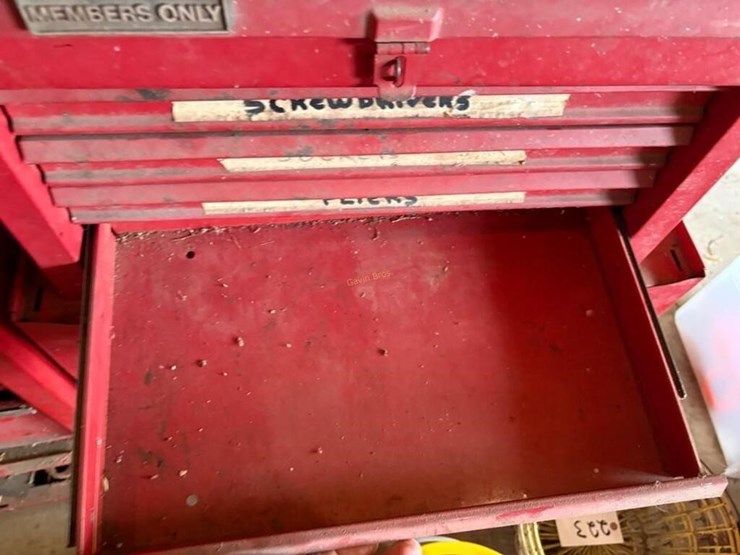rolling-tool-cabinet-image-5