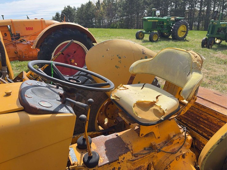 john-deere-400-image-24
