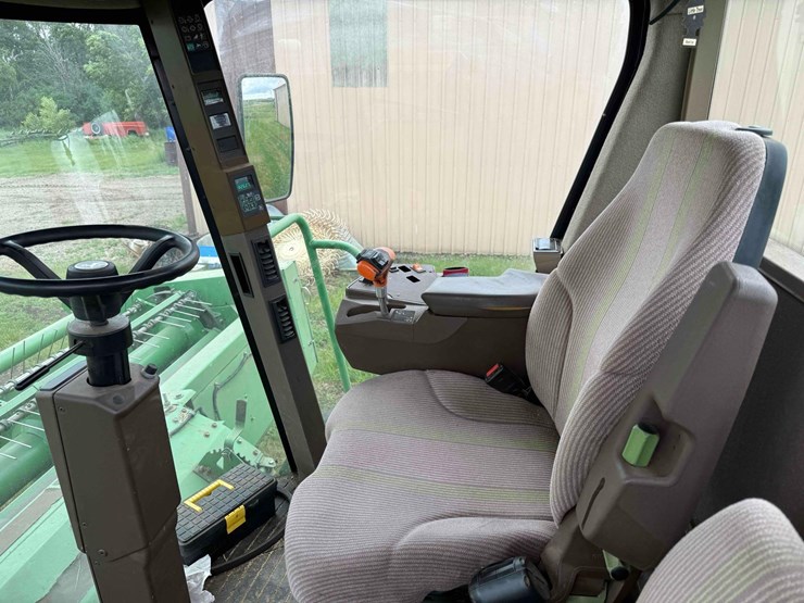 2006-john-deere-4895-image-22