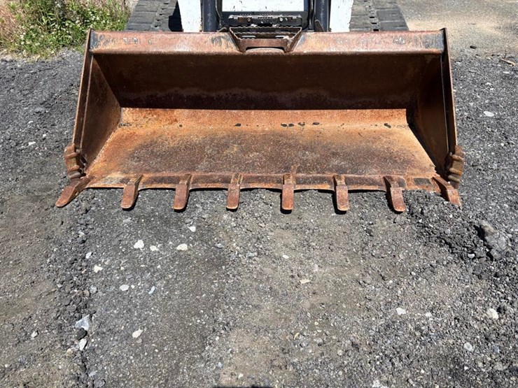 2015-bobcat-t650-image-5