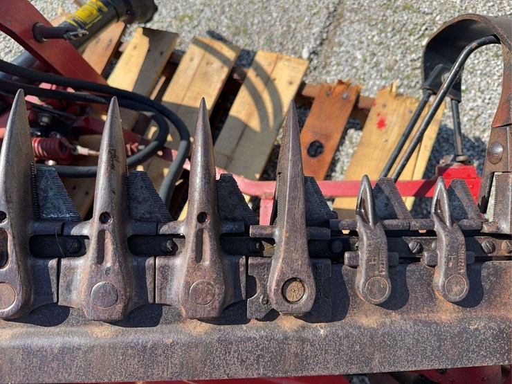 case-ih-1300-image-10
