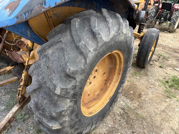 john-deere-301-image-8