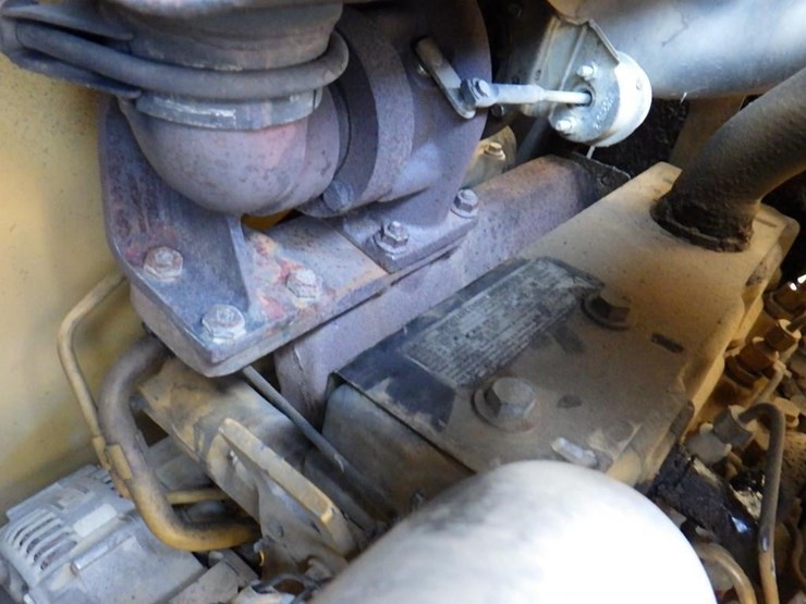 caterpillar-430d-image-26