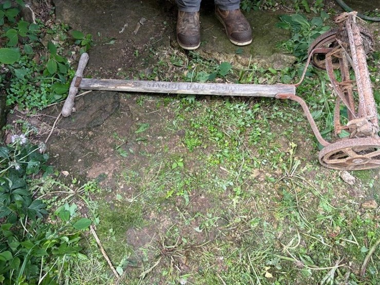reel-mower-image-1