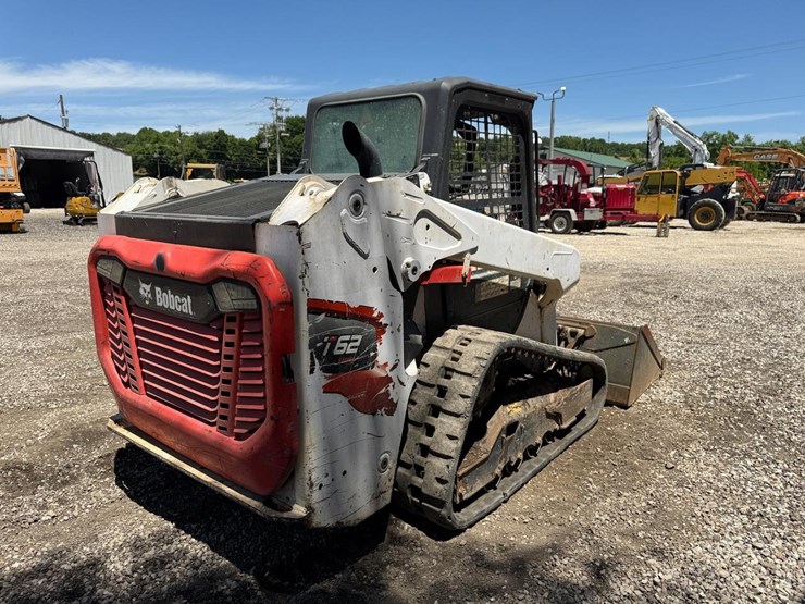2022-bobcat-t62-image-4