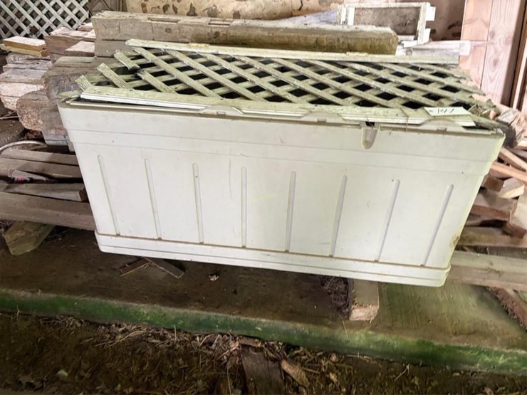 storage-container-for-raising-chicks-image-2
