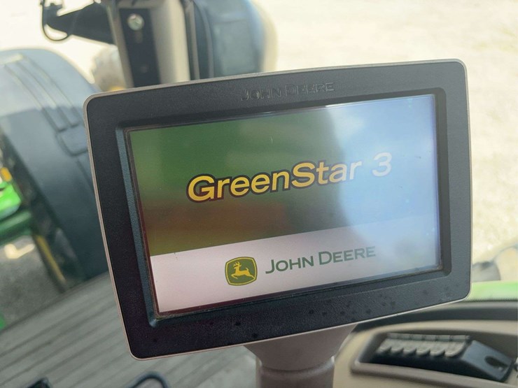 2013-john-deere-8285r-image-26