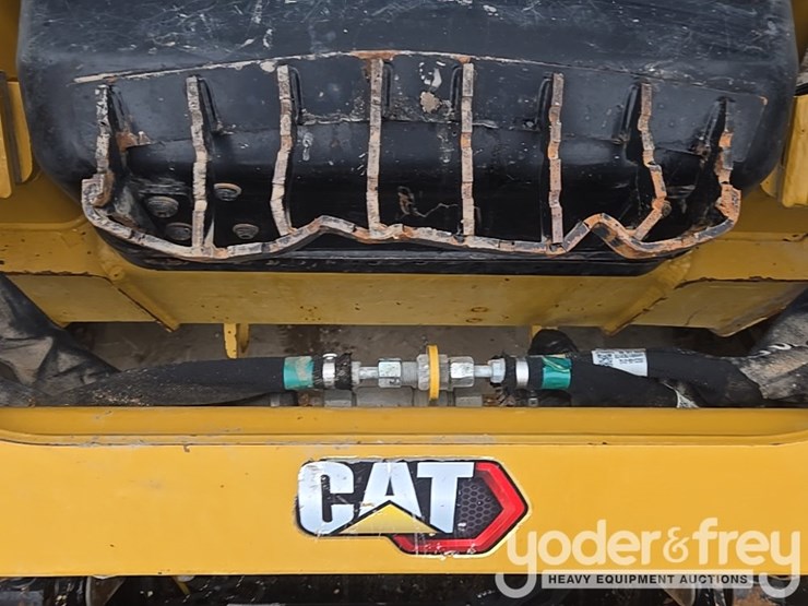 2023-caterpillar-259d3-image-26