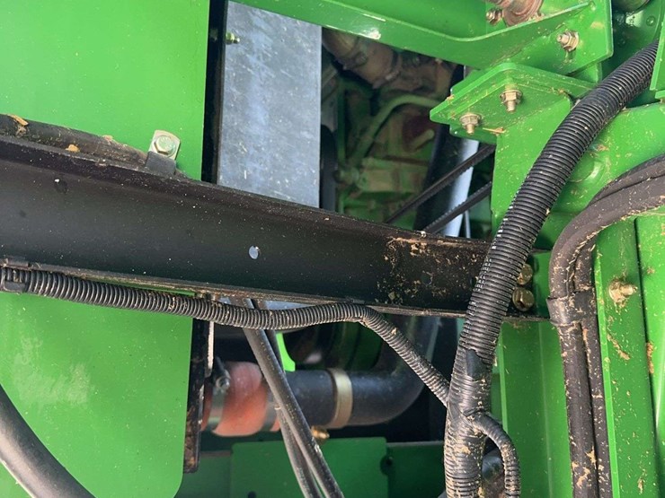 2006-john-deere-9660-sts-image-52