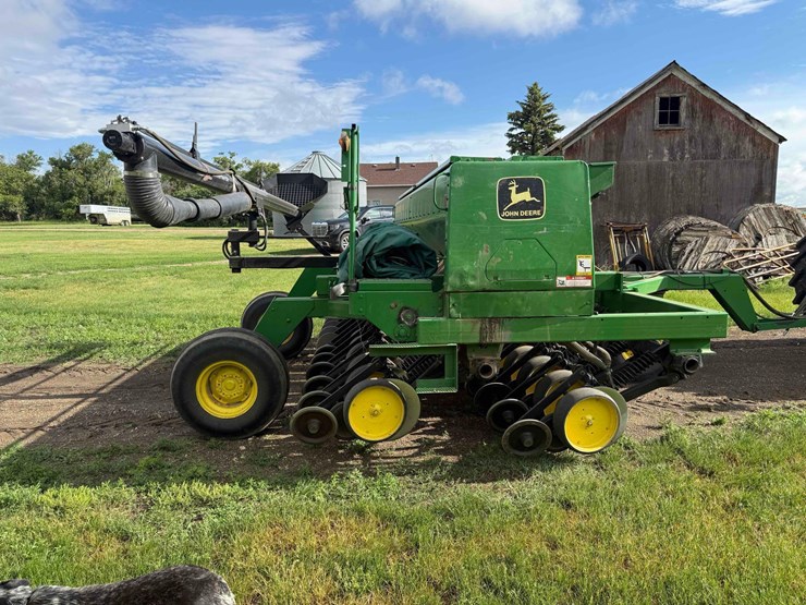john-deere-750-image-9