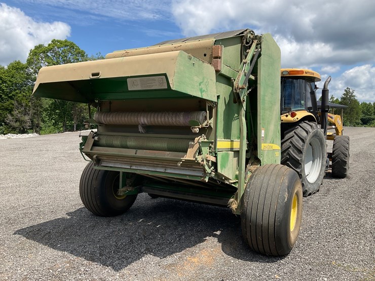 john-deere-568-image-3