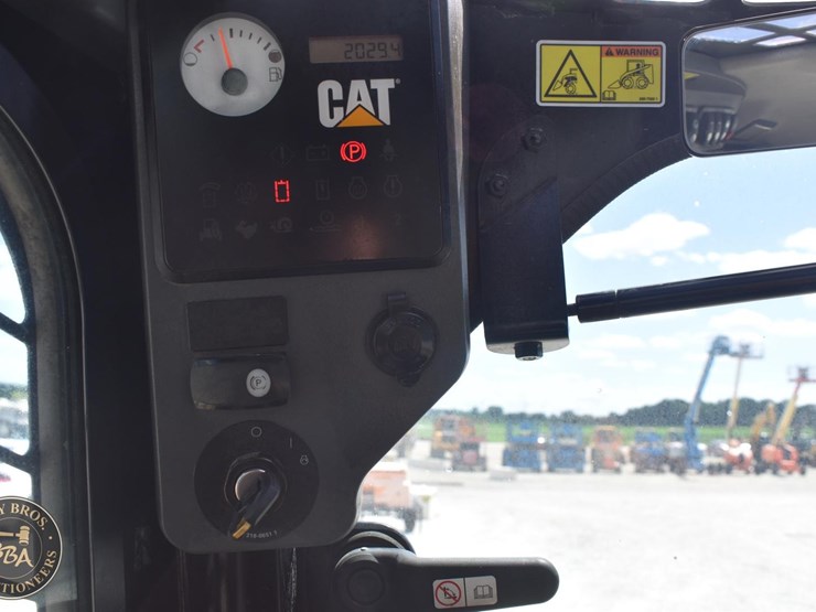 2009-caterpillar-279c-image-42