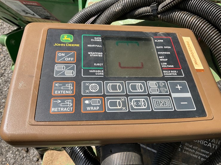 john-deere-568-image-12