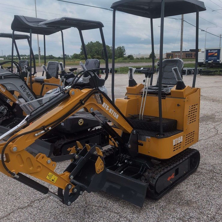 ATS Mini Excavator ATS-RT15R -15HP