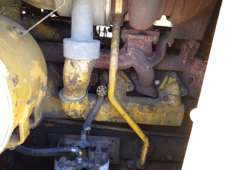 caterpillar-d7-image-27