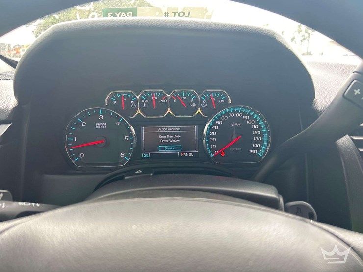 2019-chevrolet-tahoe-image-11