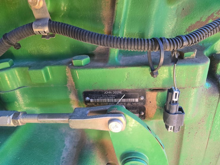 2010-john-deere-6115d-image-55