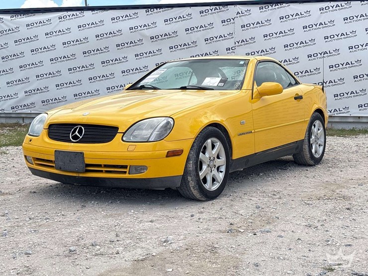 2000-mercedes-benz-slk230-coupe-image-1