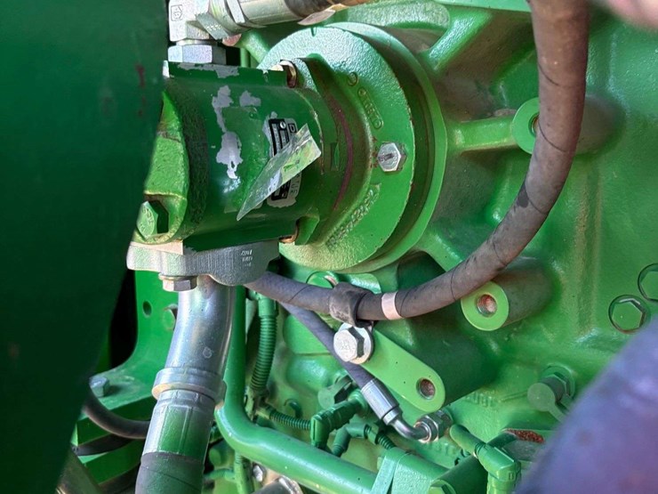 2012-john-deere-9510r-image-35