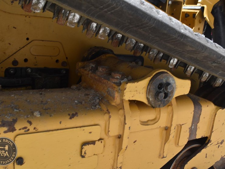 2023-caterpillar-259d3-image-15